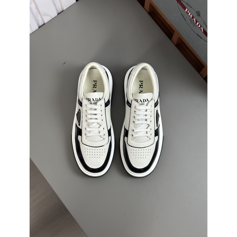 Pra*a casual shoes
